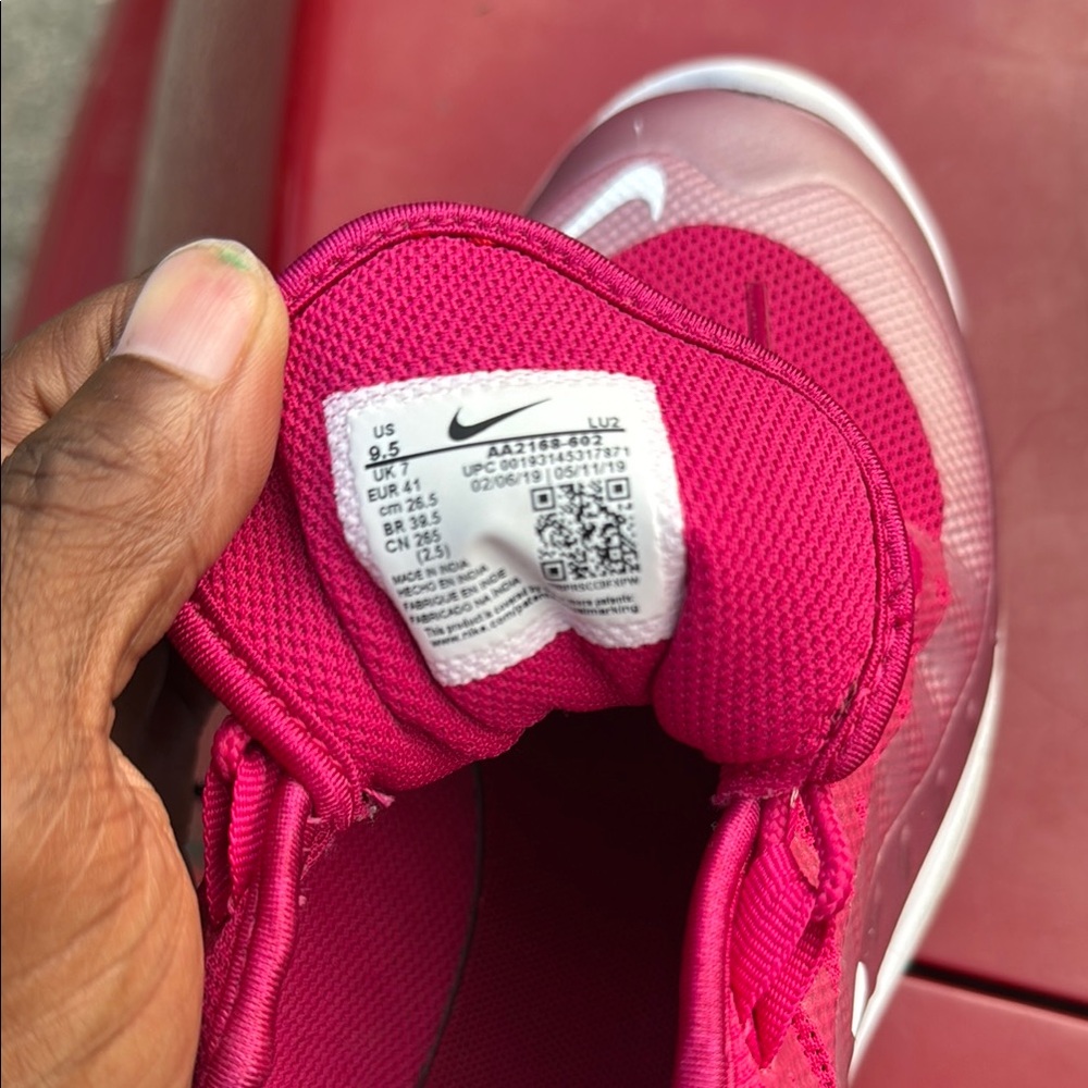 ‼️‼️ SOLD ‼️‼️Nike Women's Air Max Axis Rush Pink - Picture 2 of 8